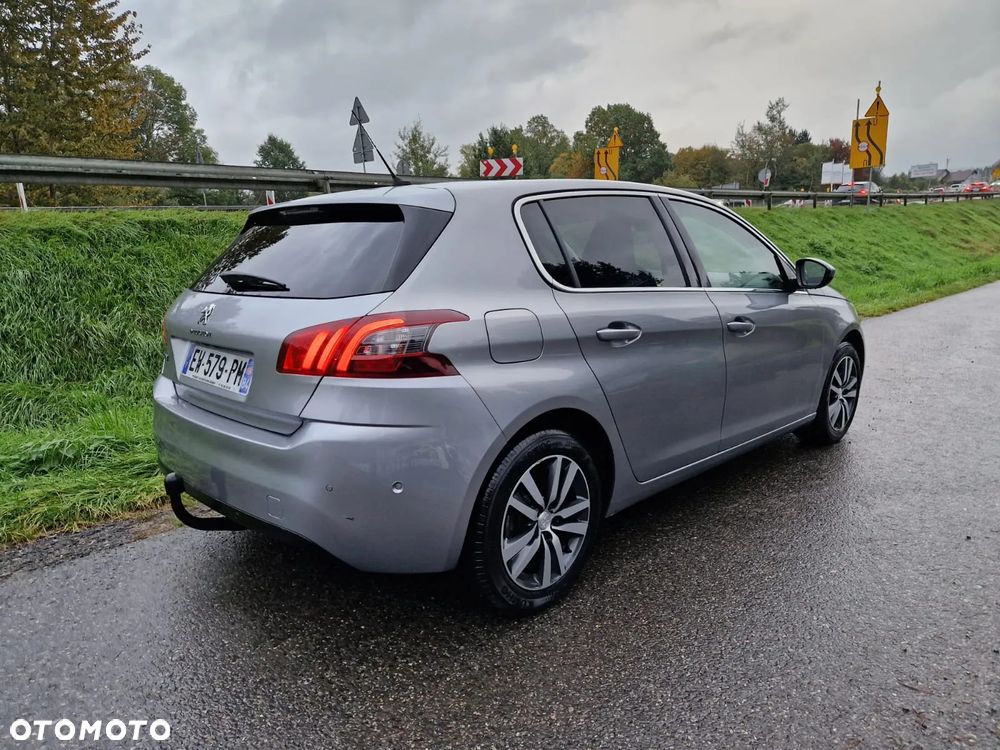 Peugeot 308 - 3