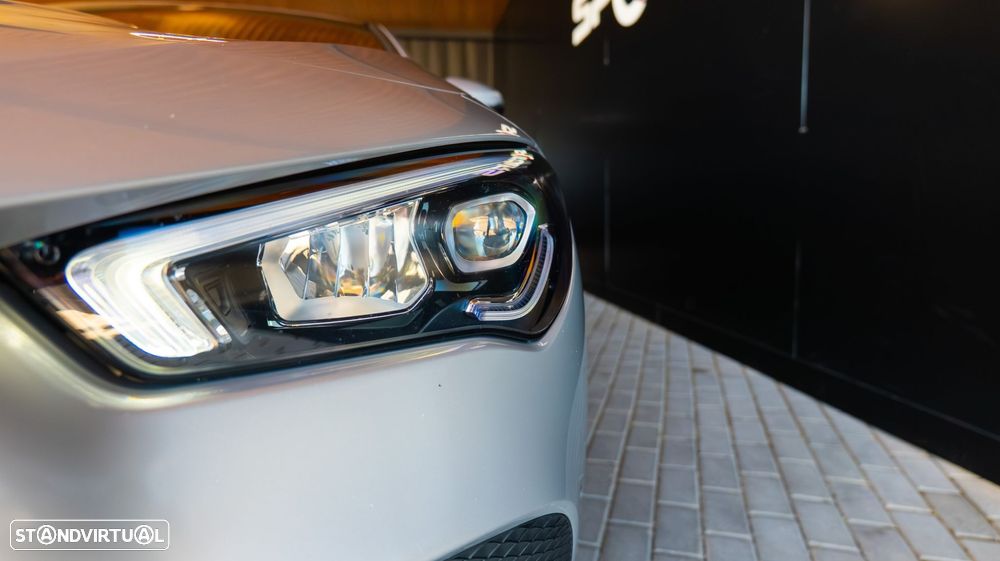 Mercedes-Benz CLA 250 - 25