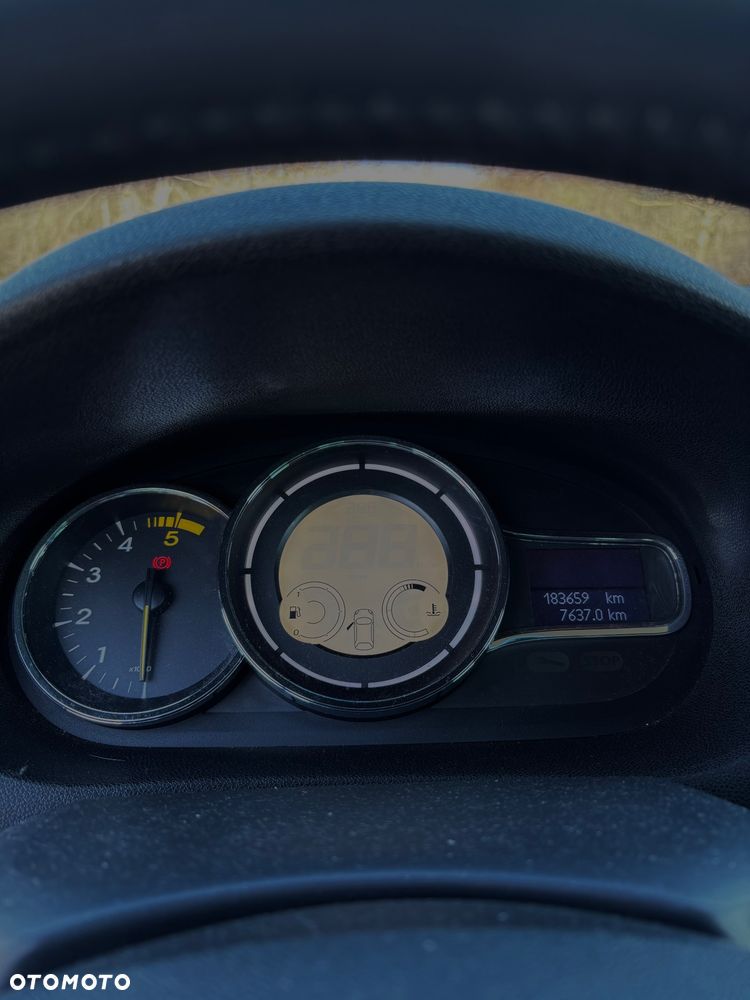 Renault Megane 1.9 dCi FAP Dynamique - 12