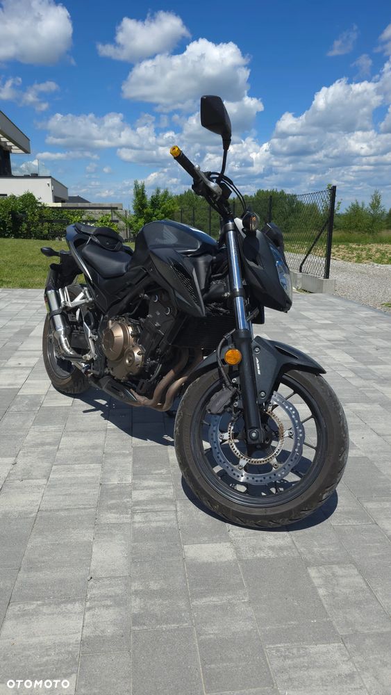 Honda CB - 12