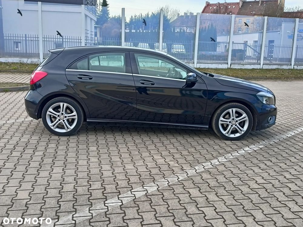 Mercedes-Benz Klasa A 180 (BlueEFFICIENCY) AMG Sport - 2