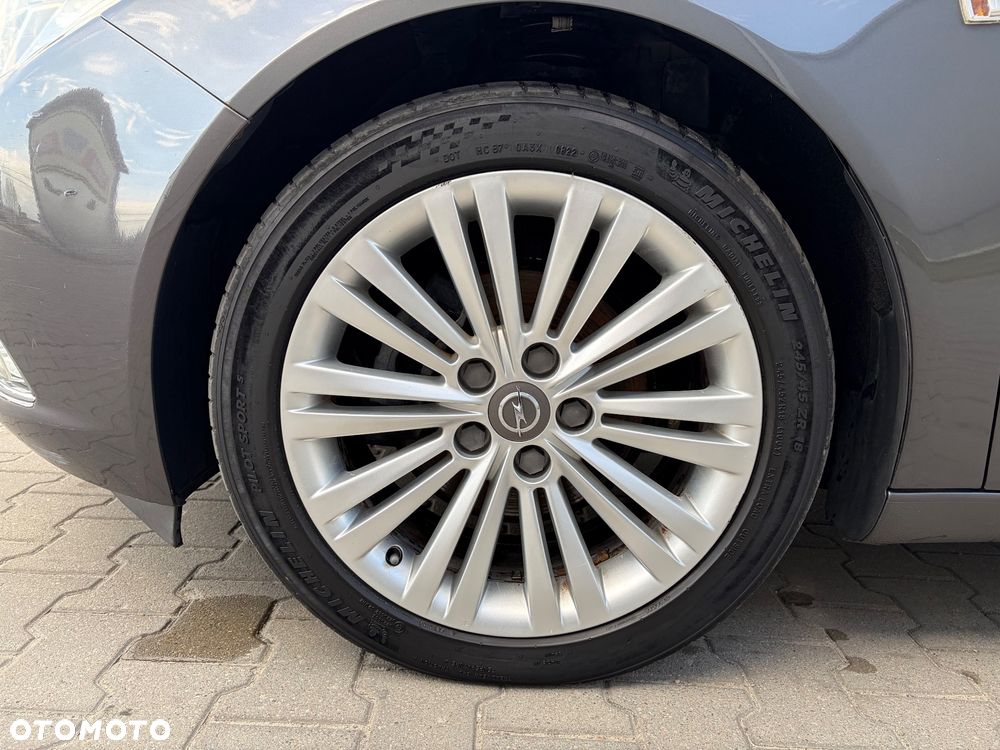 Opel Insignia 2.0 CDTI 150 Jahre - 9