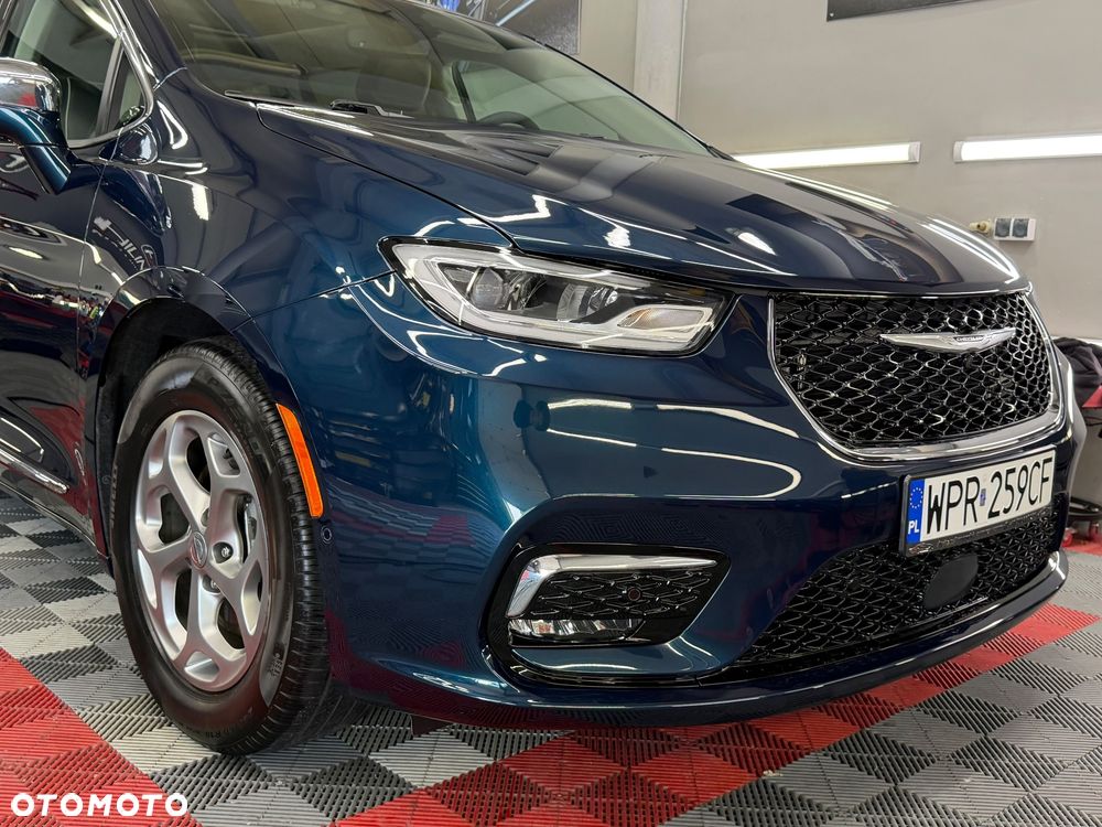 Chrysler Pacifica - 13