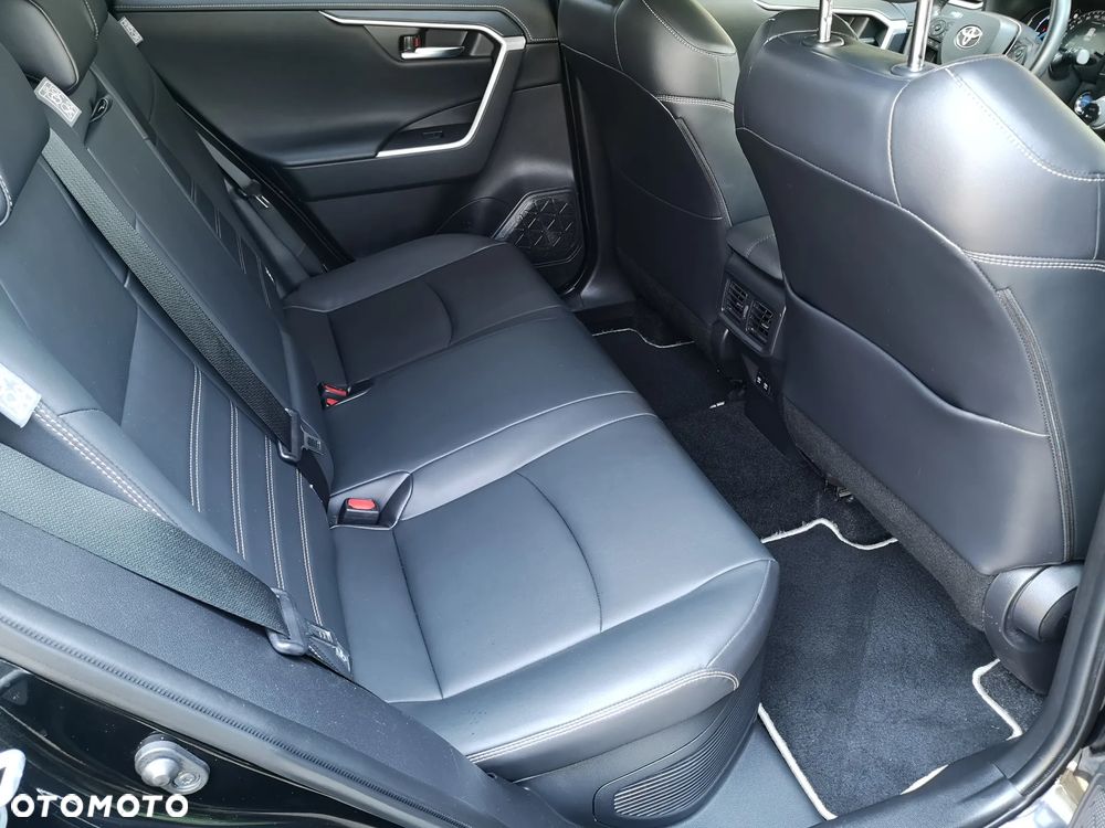 Toyota RAV4 - 29