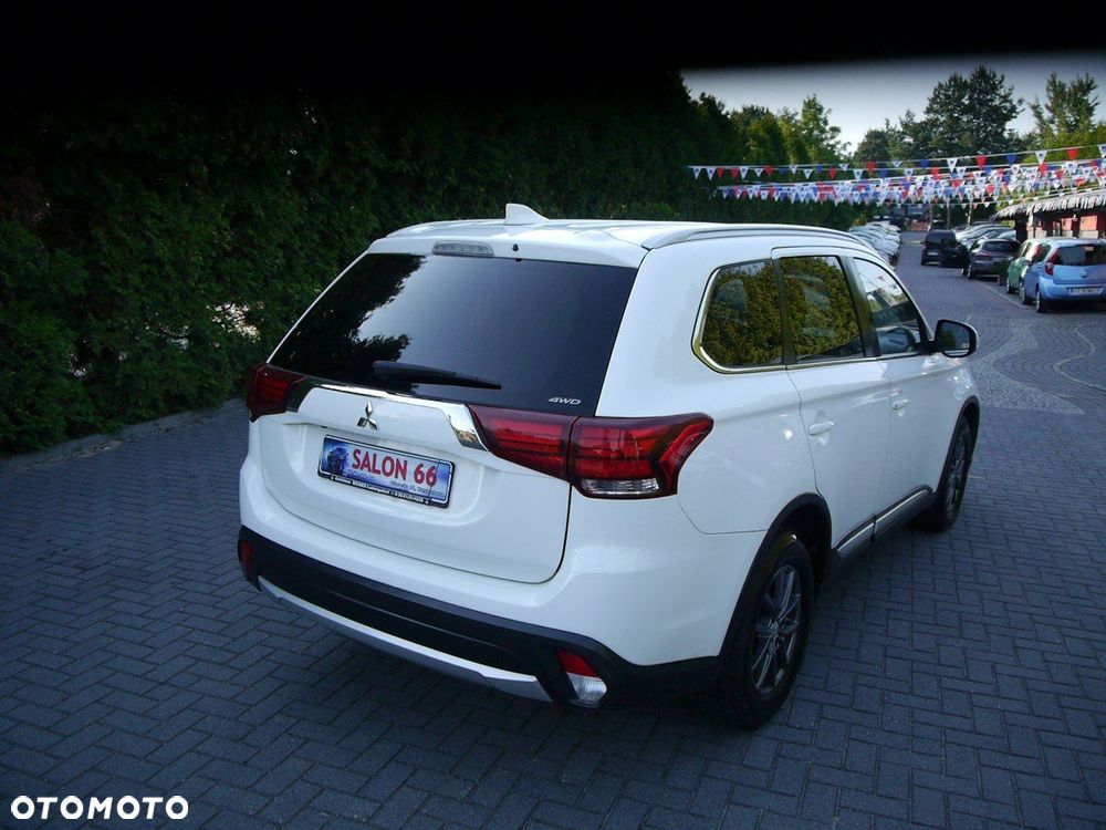 Mitsubishi Outlander - 5