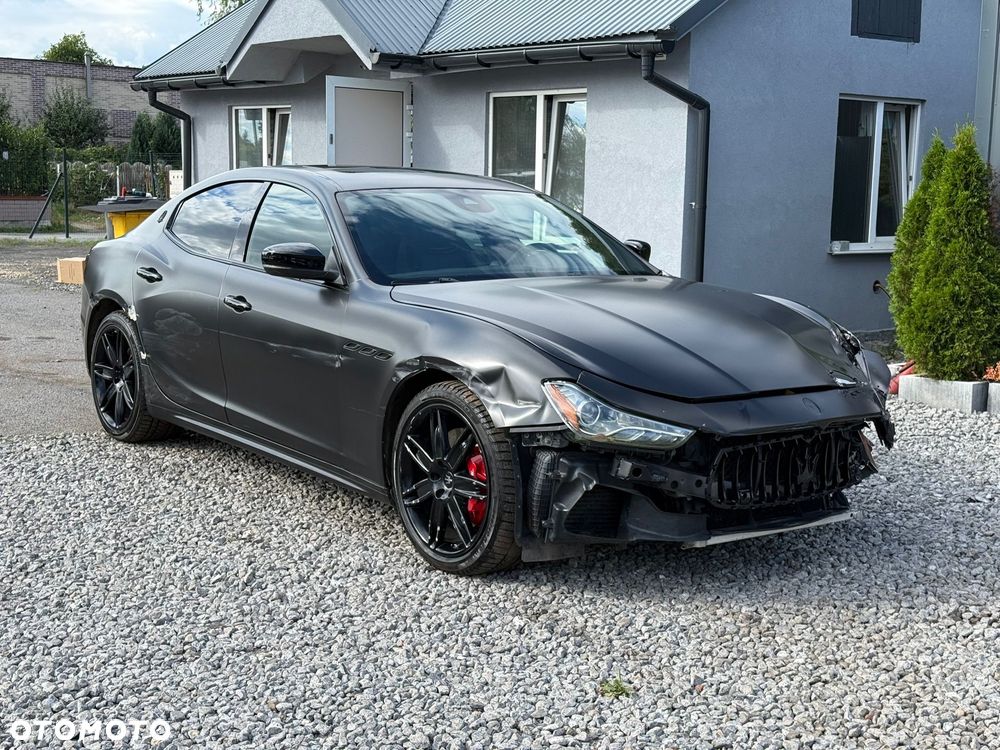 Maserati Ghibli GranSport - 3