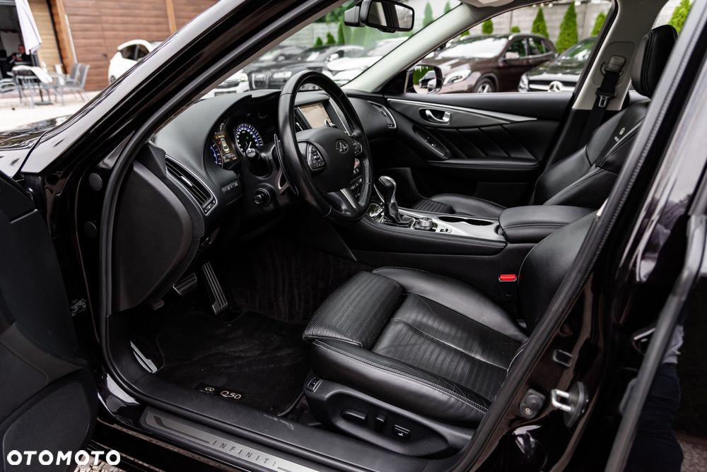 Infiniti Q50 Q50S AWD Sport - 17