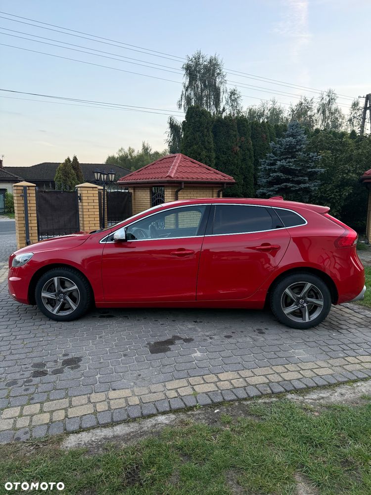 Volvo V40 D4 Drive-E R-Design Summum - 6