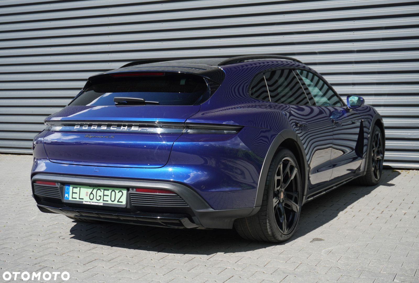 Porsche Taycan 4S Cross Turismo - 7
