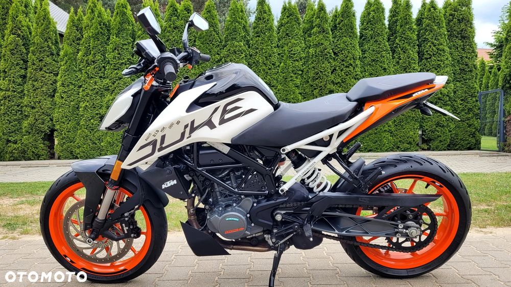 KTM Duke 125 - 18