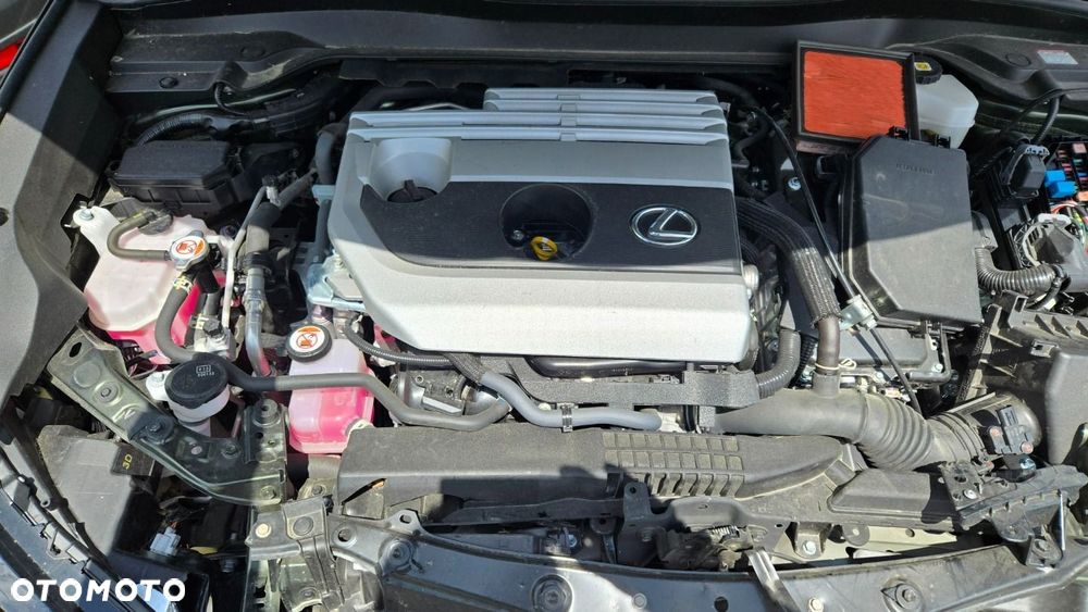 Lexus UX - 11