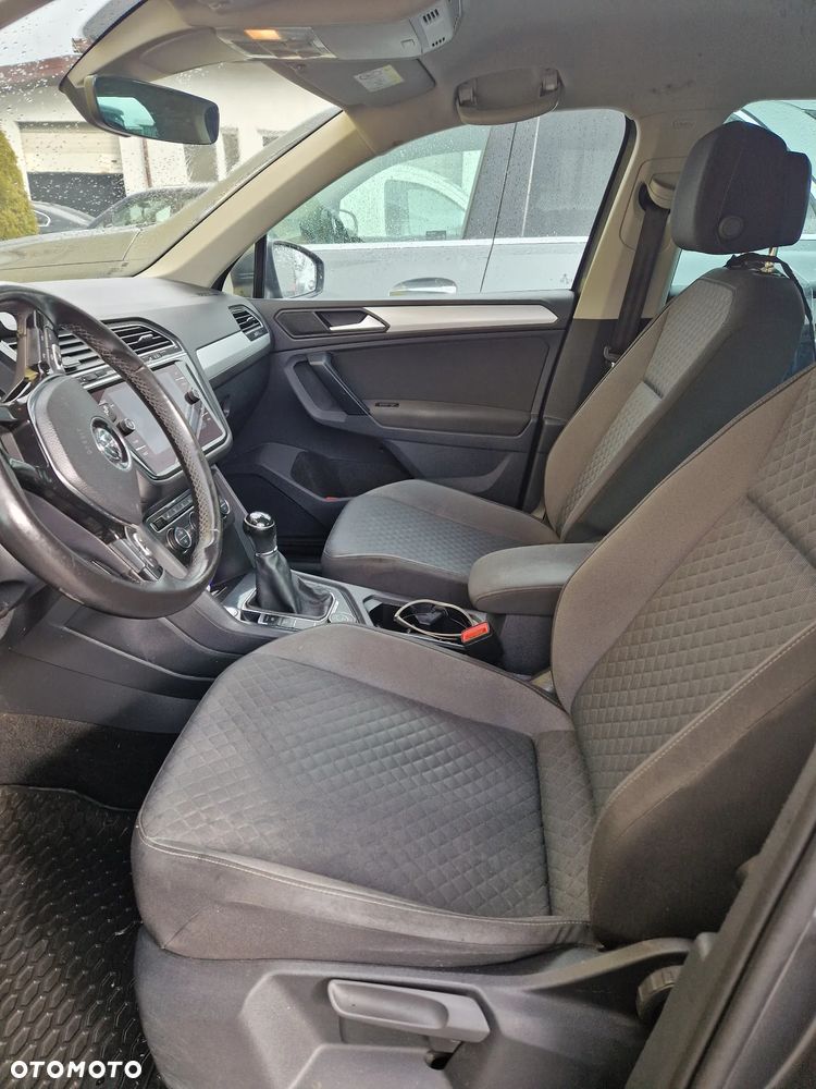 Volkswagen Tiguan - 6