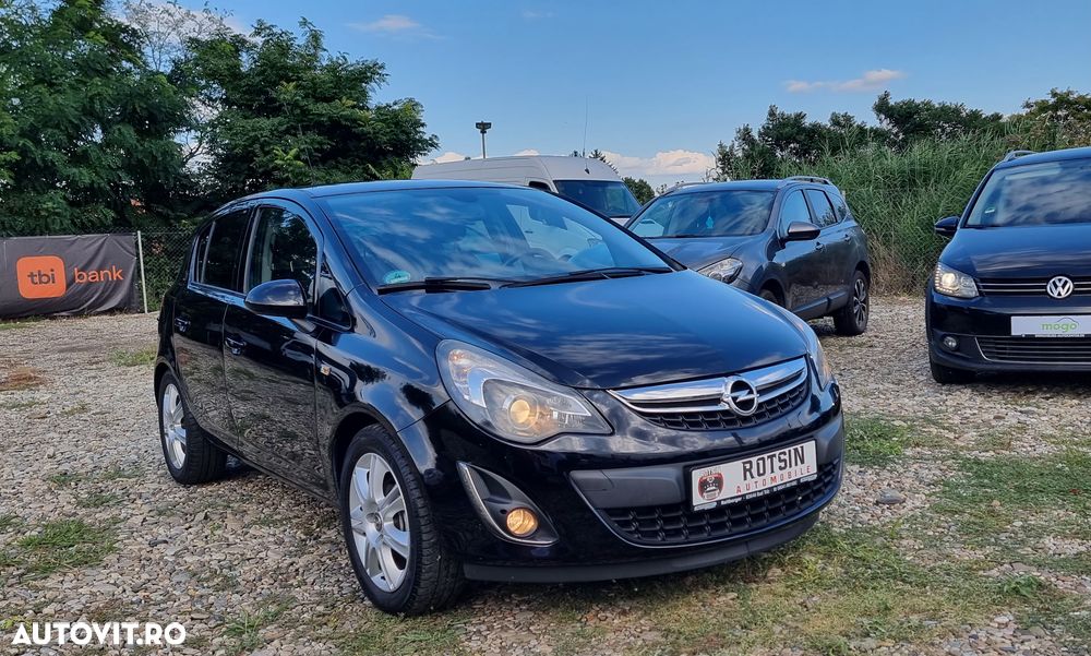 Opel Corsa 1.4 16V Innovation - 2