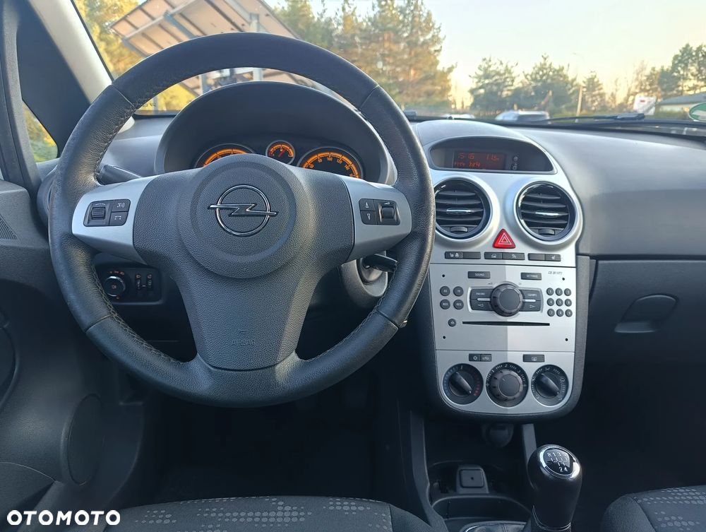 Opel Corsa 1.4 16V Edition - 17