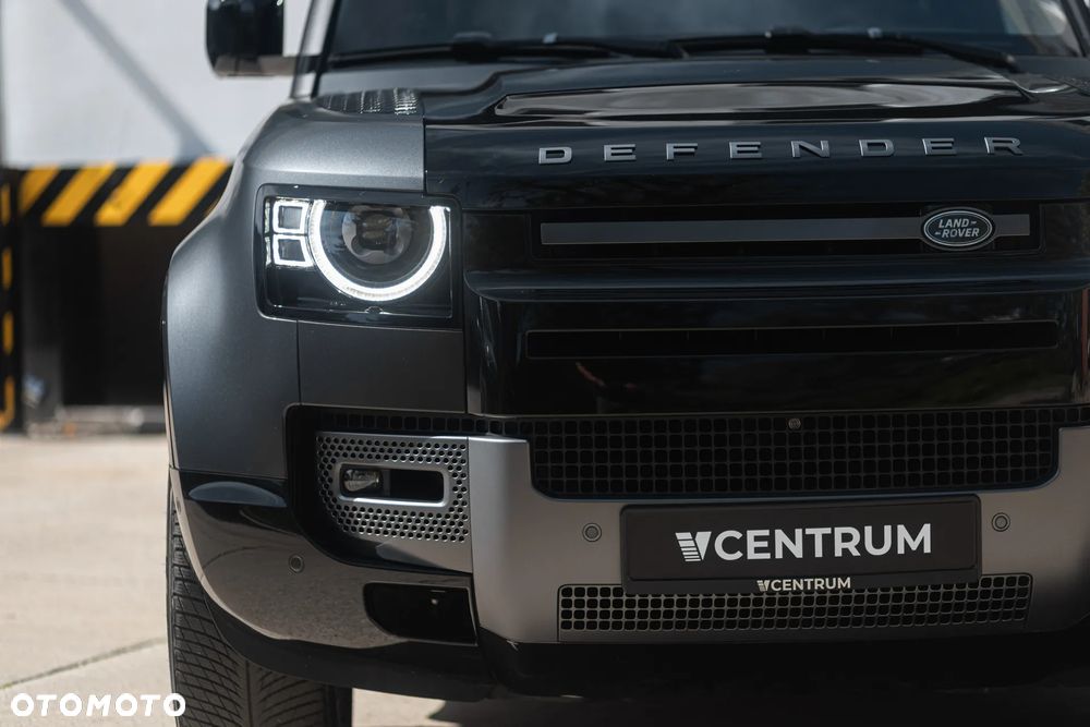 Land Rover Defender 5.0 P525 V8 - 11