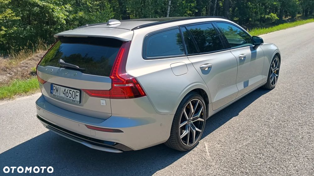 Volvo V60 T8 AWD Plug-In Hybrid Polestar Engineered R-Design - 27
