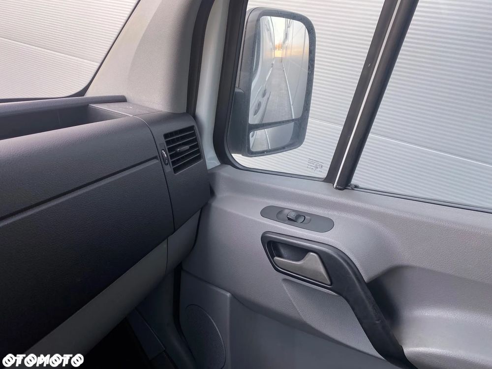 Mercedes-Benz Sprinter - 36