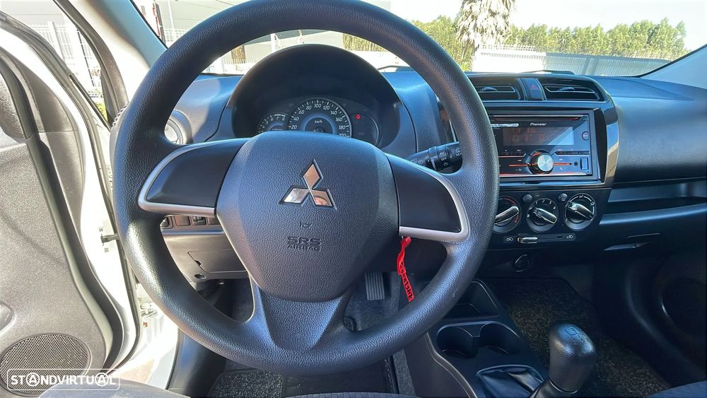 Mitsubishi Space Star - 16