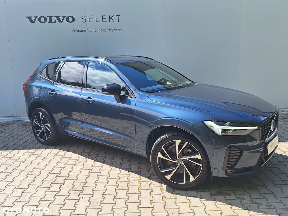 Volvo XC 60 B5 B AWD Ultimate Dark - 3