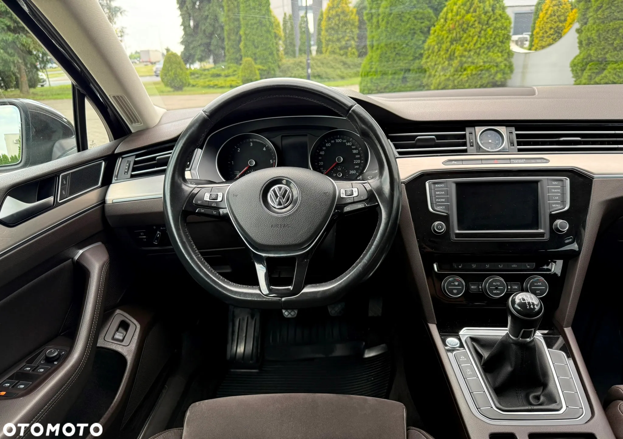 Volkswagen Passat 2.0 TDI BMT Highline - 18