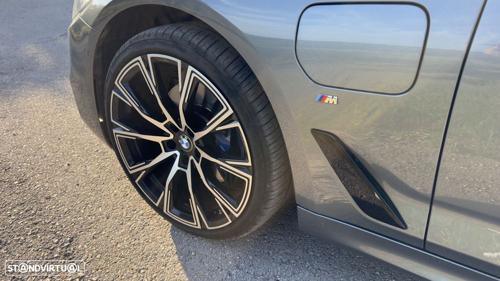 BMW 530 e iPerformance Pack M - 24