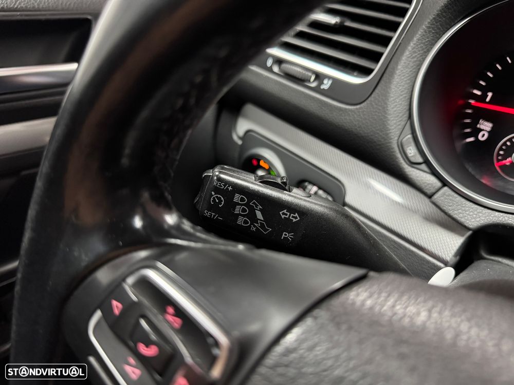 VW Golf Variant 2.0 TDi DPF MATCH - 25