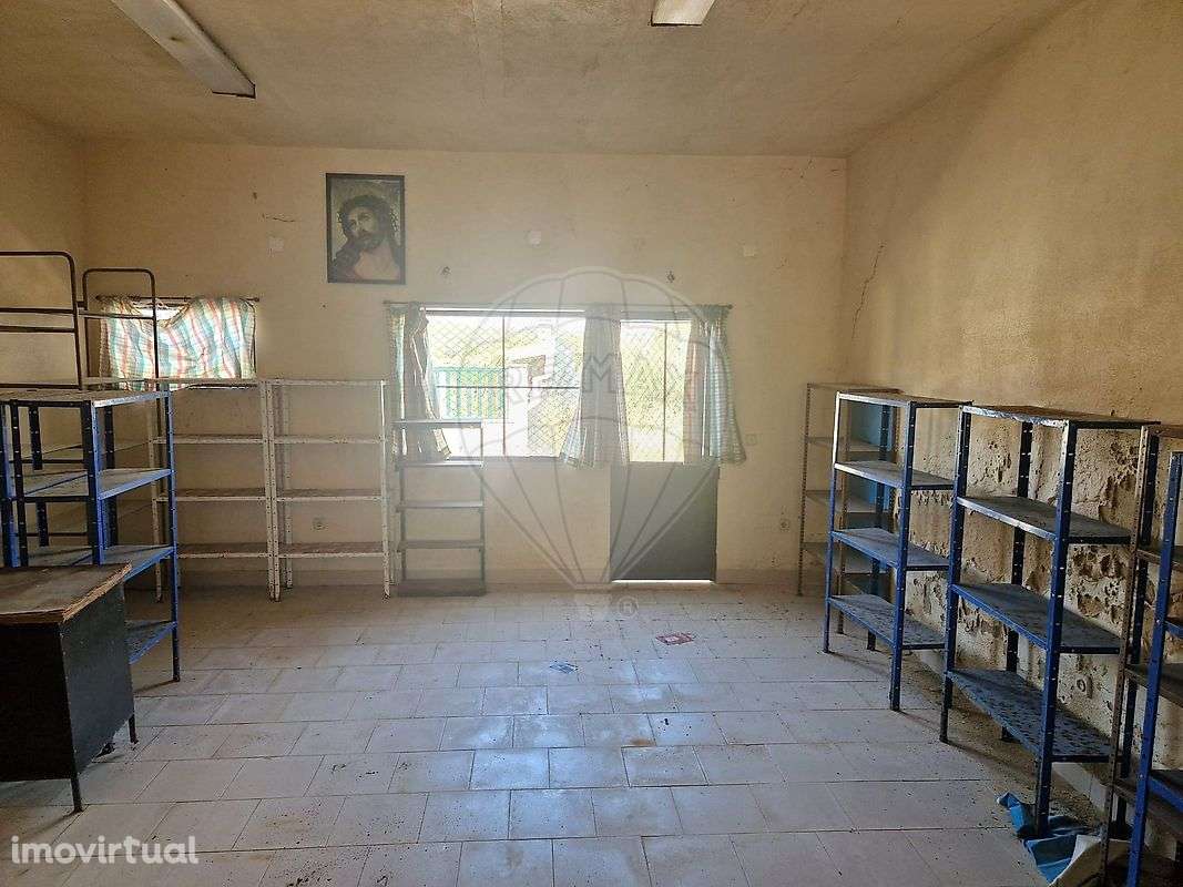 Moradia T2 para venda - Grande imagem: 2/23