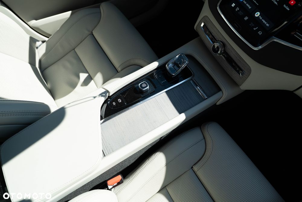 Volvo XC 90 B5 D AWD Ultimate Bright 7os - 18