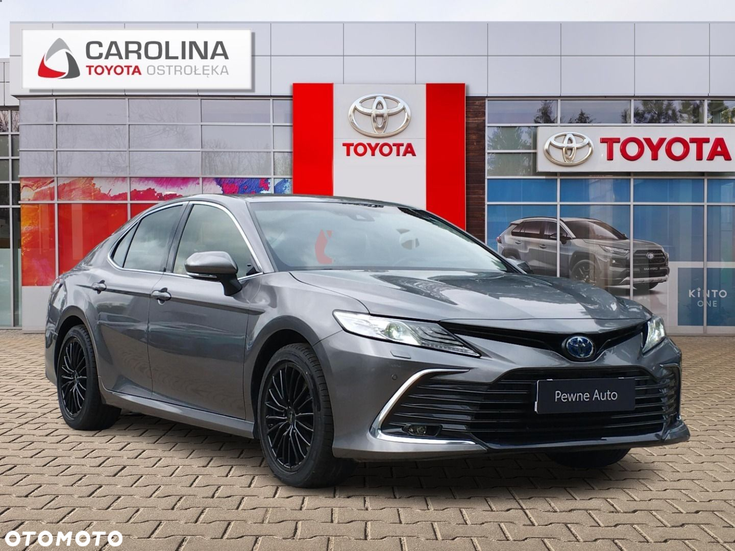 Toyota Camry - 7