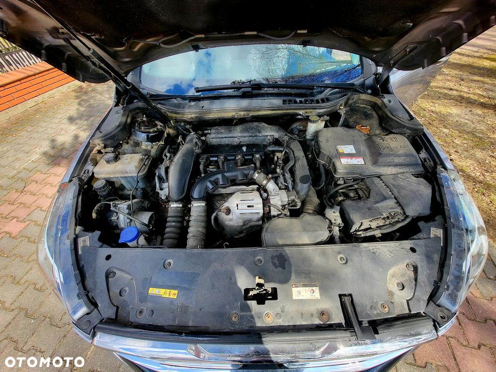 Peugeot 508 1.6 e-THP Active S&S - 11