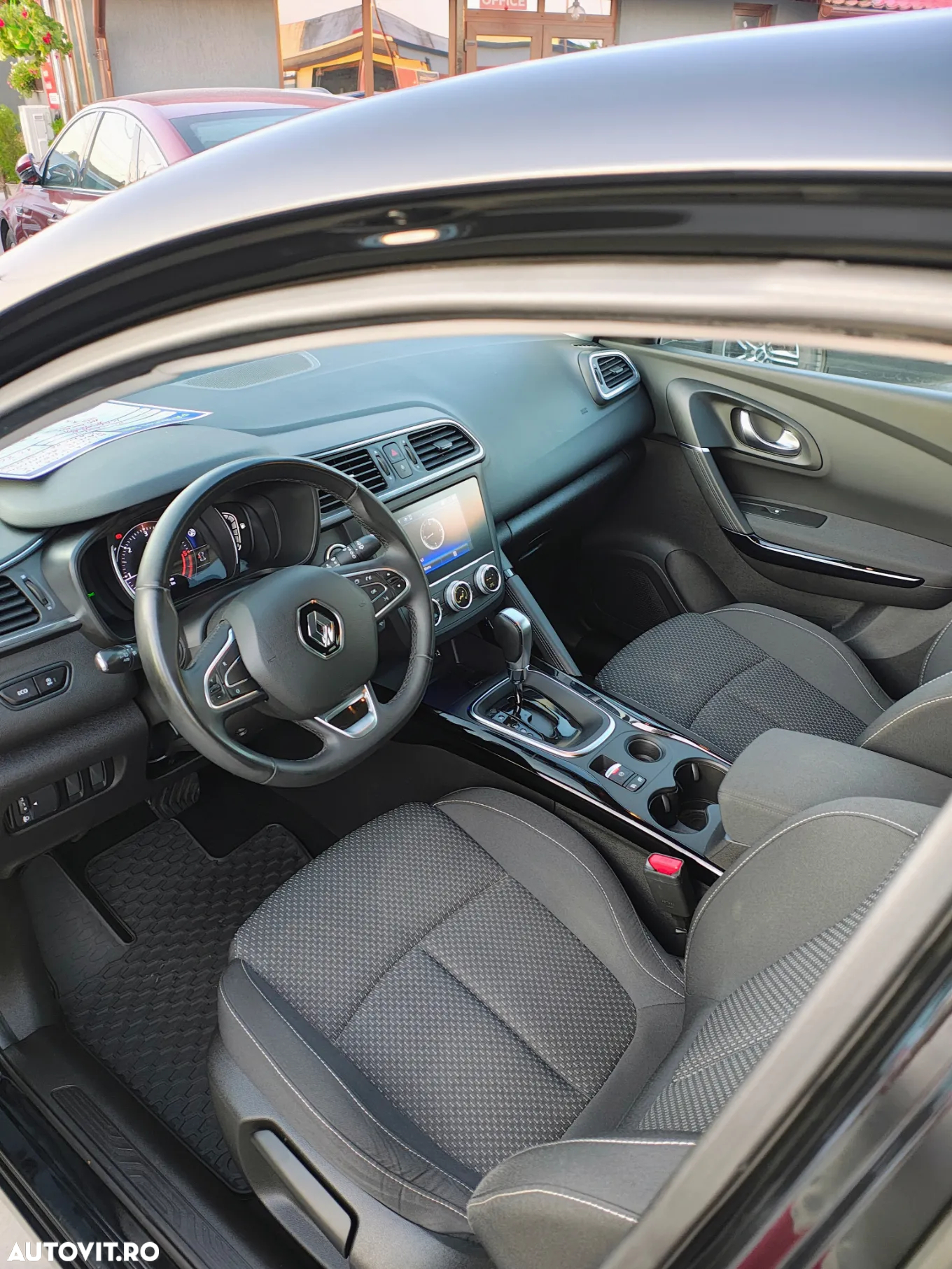 Renault Kadjar BLUE dCi 115 EDC BUSINESS EDITION - 23