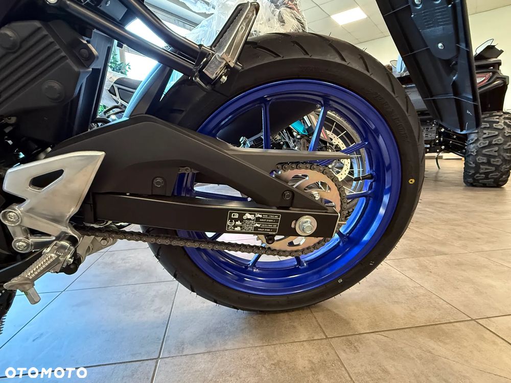 Suzuki GSX - 4