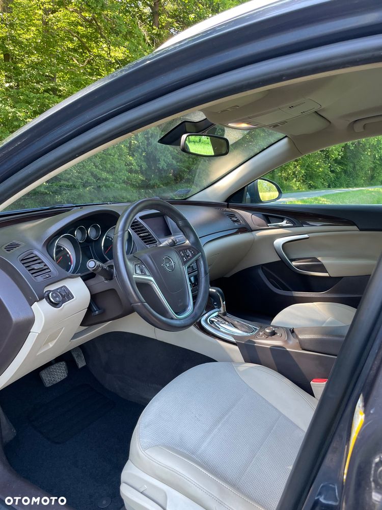 Opel Insignia - 11