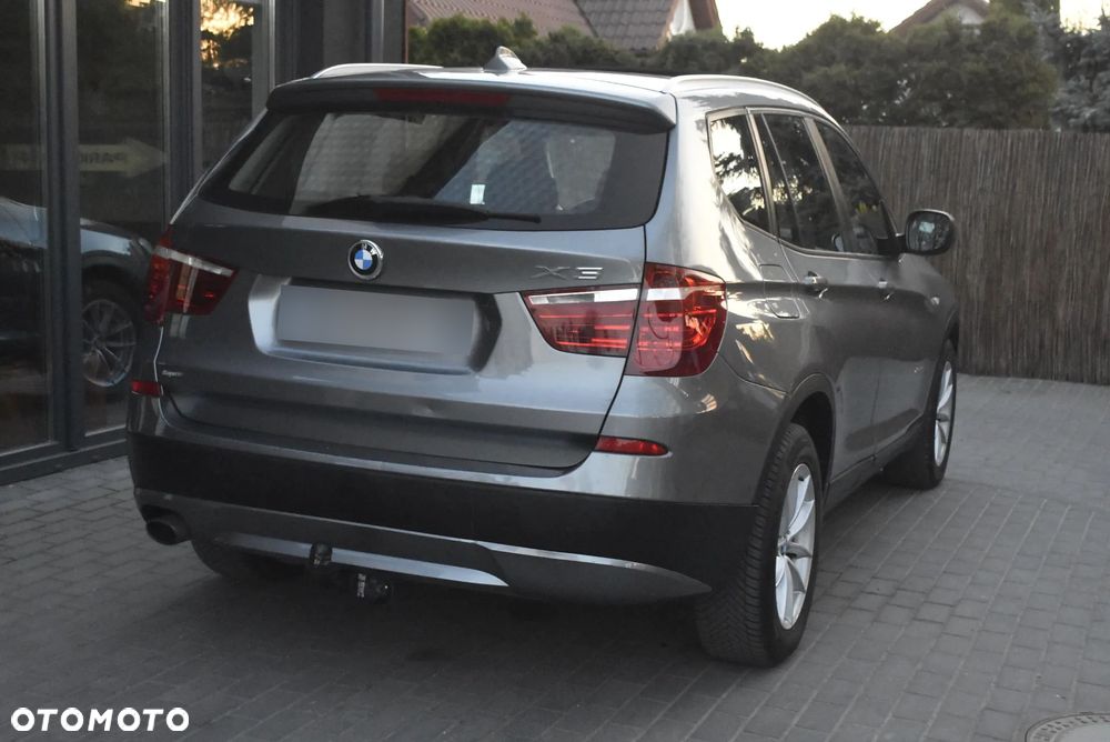 BMW X3 xDrive20i Advantage - 5