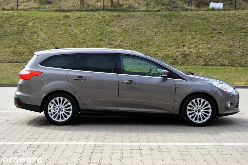 Ford Focus 2.0 TDCi DPF Titanium - 28