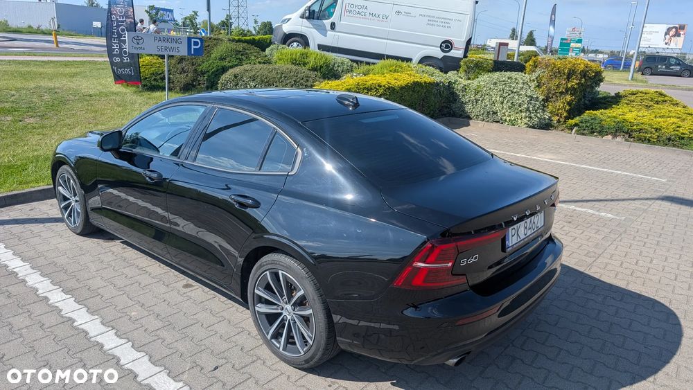 Volvo S60 T5 Momentum Pro - 9