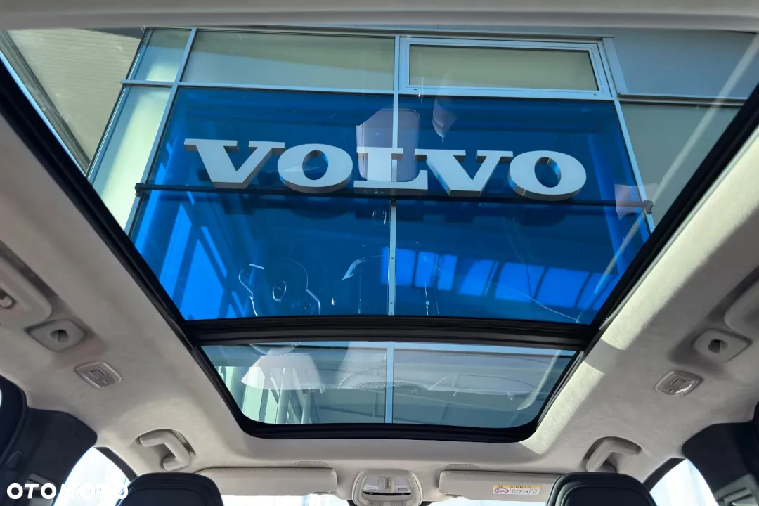 Volvo XC 90 B5 B AWD Core - 20