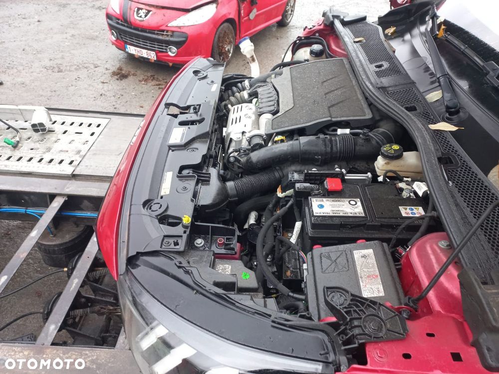 Peugeot 208 1.2 PureTech GT Line S&S EAT8 - 18