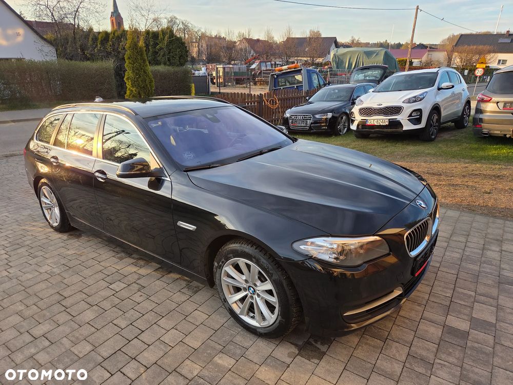 BMW Seria 5 520d Sport - 34