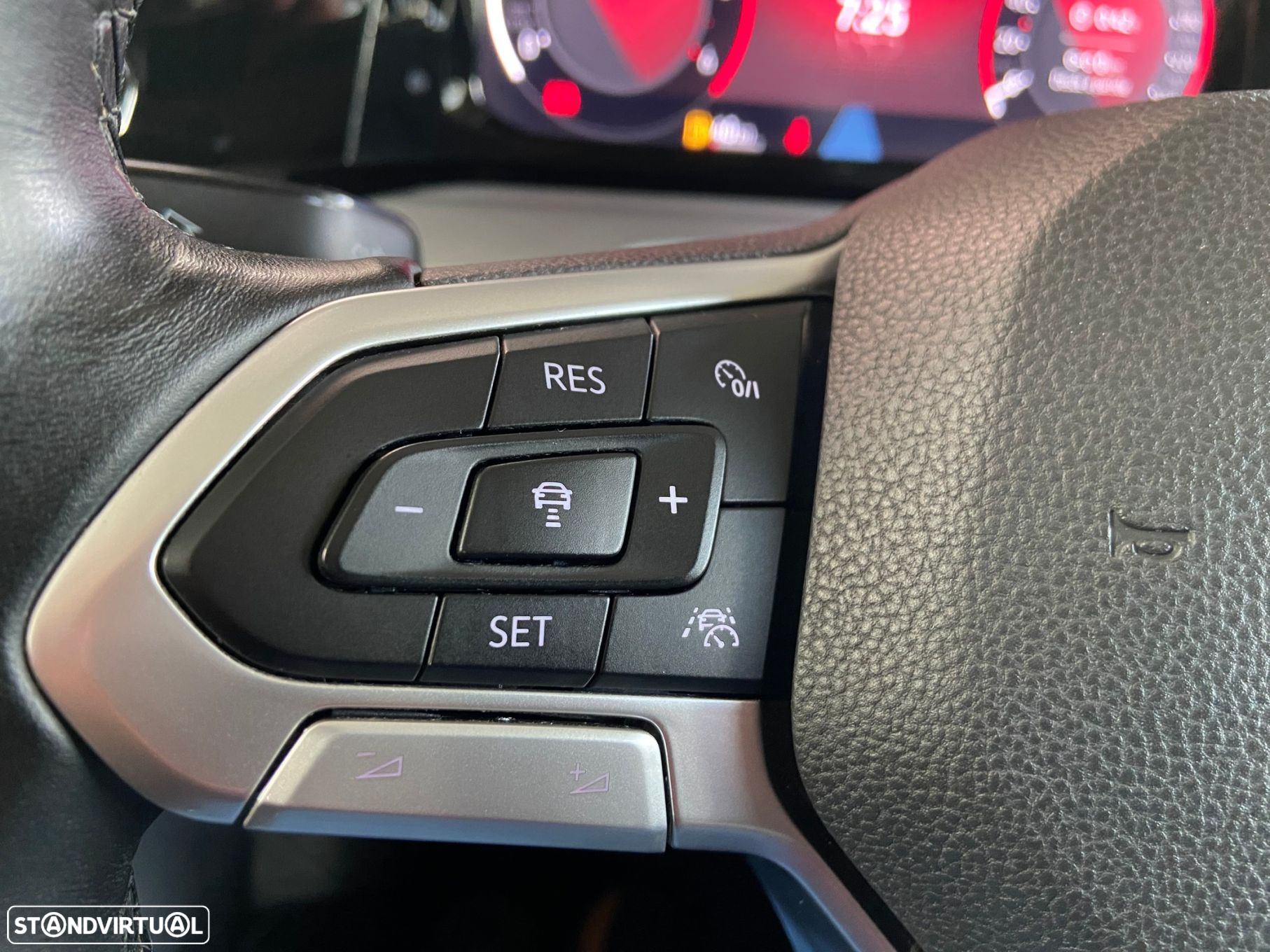VW Golf 2.0 TDI Style - 13