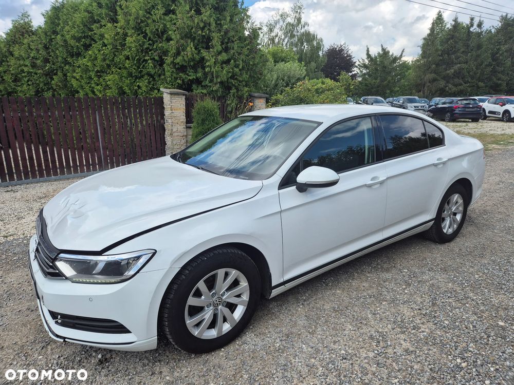 Volkswagen Passat 2.0 TDI SCR Highline - 2