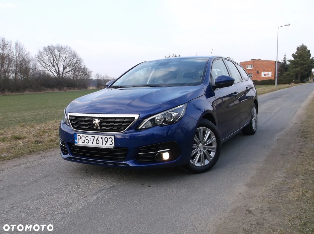 Peugeot 308 PureTech 130 GPF EAT8 Black Edition - 1