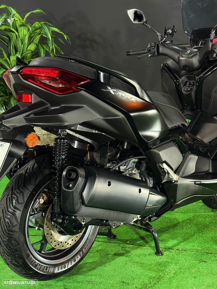 Yamaha X-Max Tech Max - 8