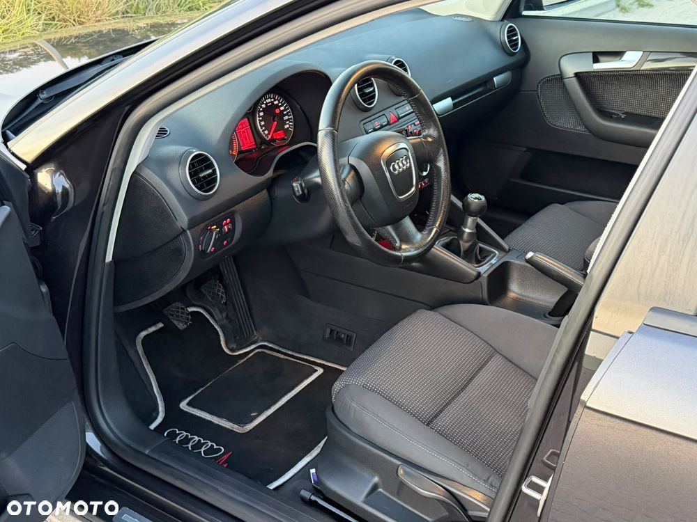 Audi A3 Sportback - 9