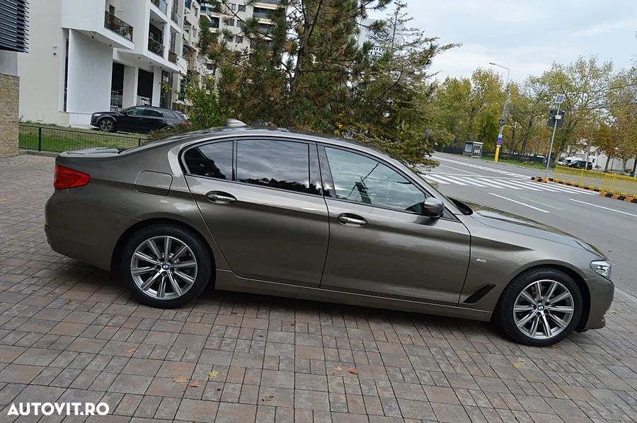 BMW Seria 5 520d Aut. Sport Line - 27