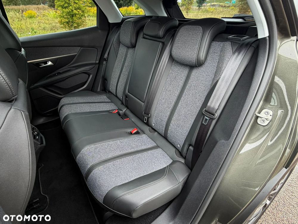 Peugeot 3008 1.5 BlueHDi Allure S&S - 37