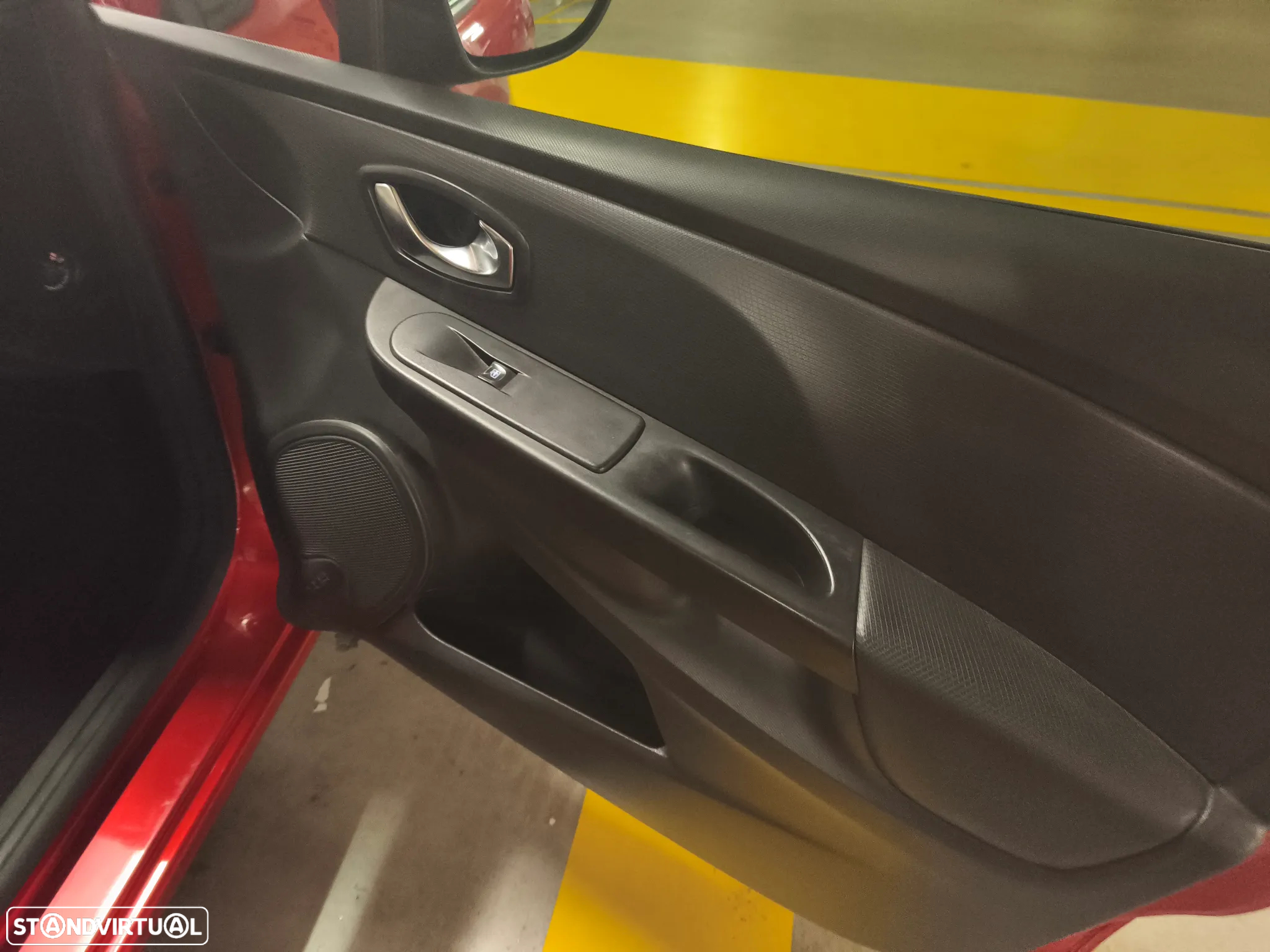 Renault Clio 1.5 dCi Dynamique S - 9