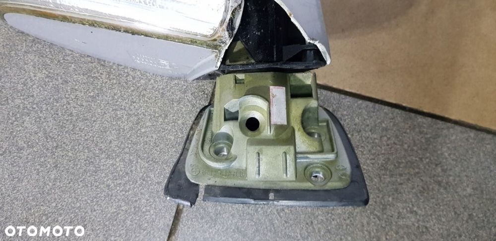 Chevrolet Captiva Lusterko Prawe - 2