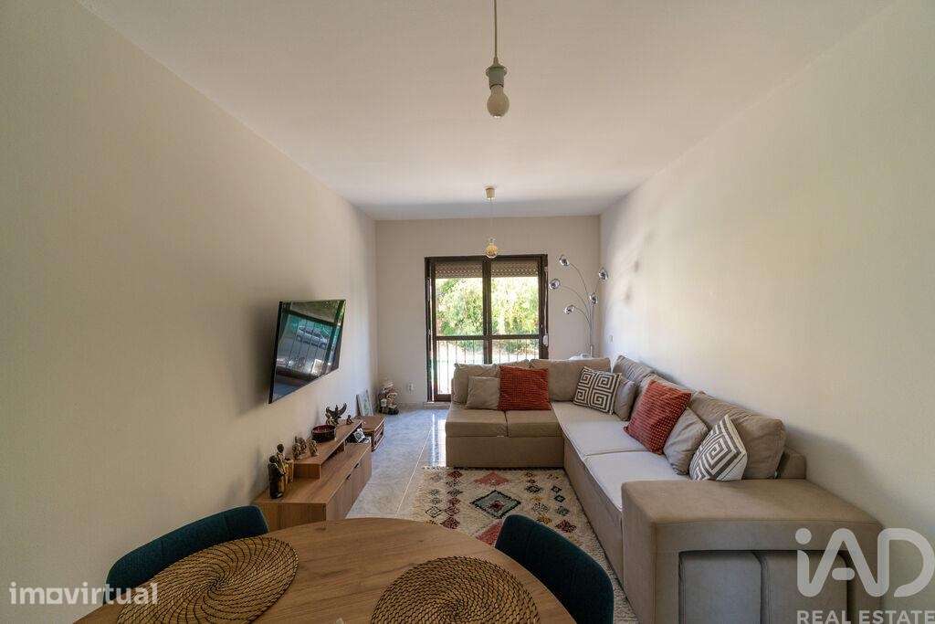 Apartamento T3 em Vialonga de 62,7 m2 - Grande imagem: 2/24