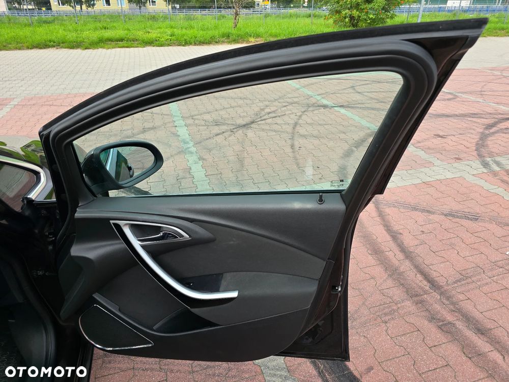 Opel Astra 2.0 CDTI DPF Sports Tourer - 10